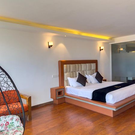 Mazarine Surf Suites Hiriketiya Dikwella Εξωτερικό φωτογραφία